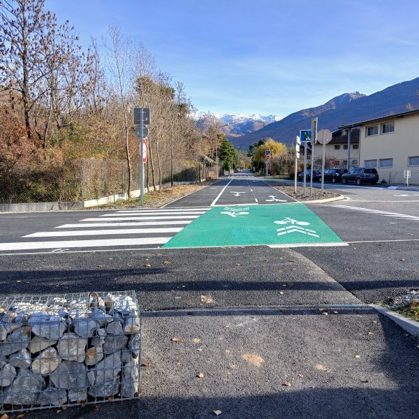 Aménagement du carrefour route des Vachères - ancienne route de Baratier